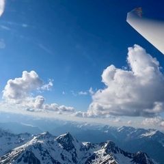 Flugwegposition um 14:53:56: Aufgenommen in der Nähe von Gemeinde Hart im Zillertal, Österreich in 3241 Meter